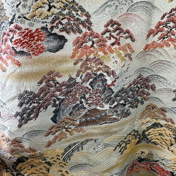 Vintage Japanese Silk Brocade Opera Coat Landscape Kimono Robe OS - Picture 6 of 10
